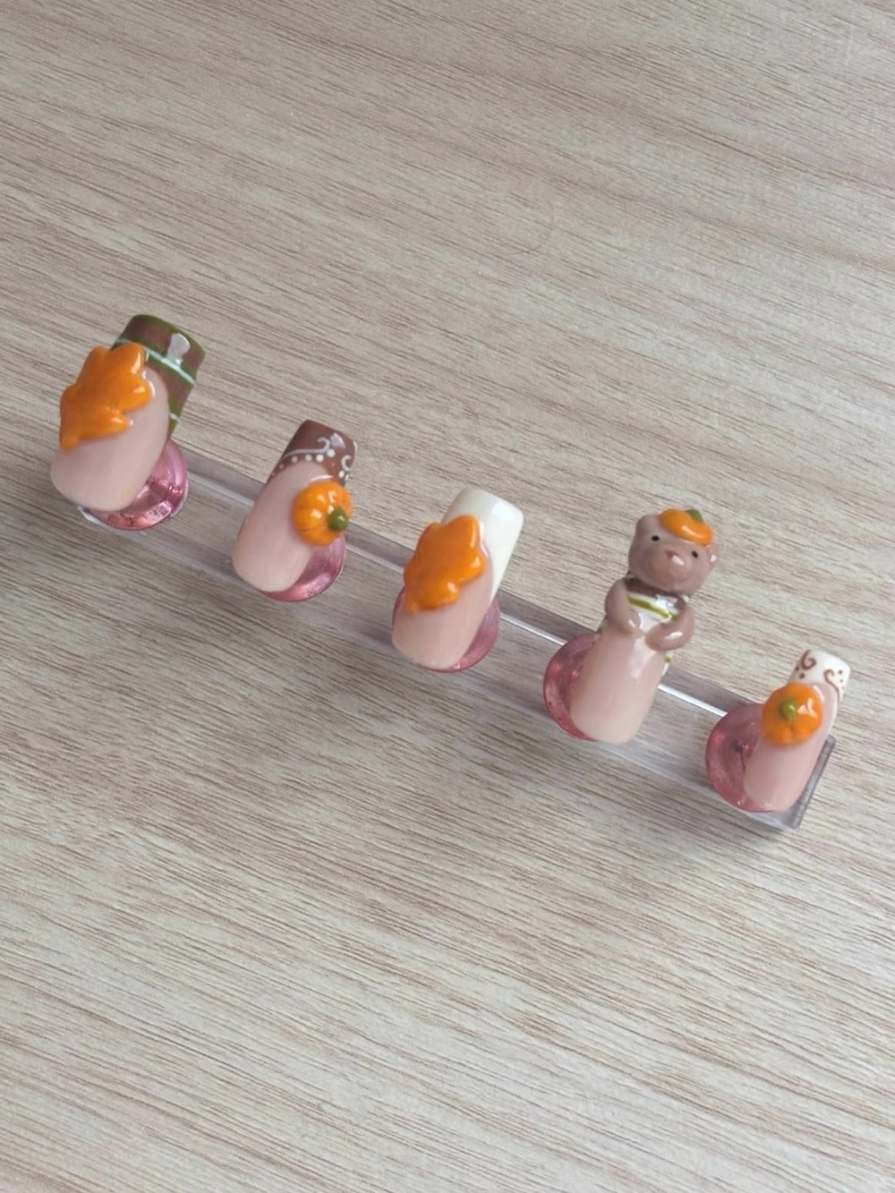 Brown & Orange Autumn Bear Press-On Nail Set